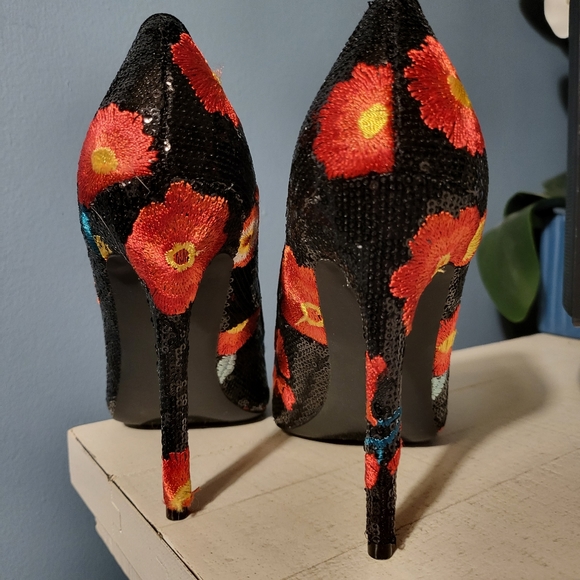 Just Fab Sequin Floral Pump in Black sz 8.5 "Flora" - Picture 5 of 8
